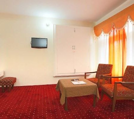 Hotel Mohan PalaceManāli エクステリア 写真
